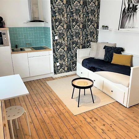 Studio Proche Hyper-Centre Avenue Jean Jaures Reims Apartment Luaran gambar