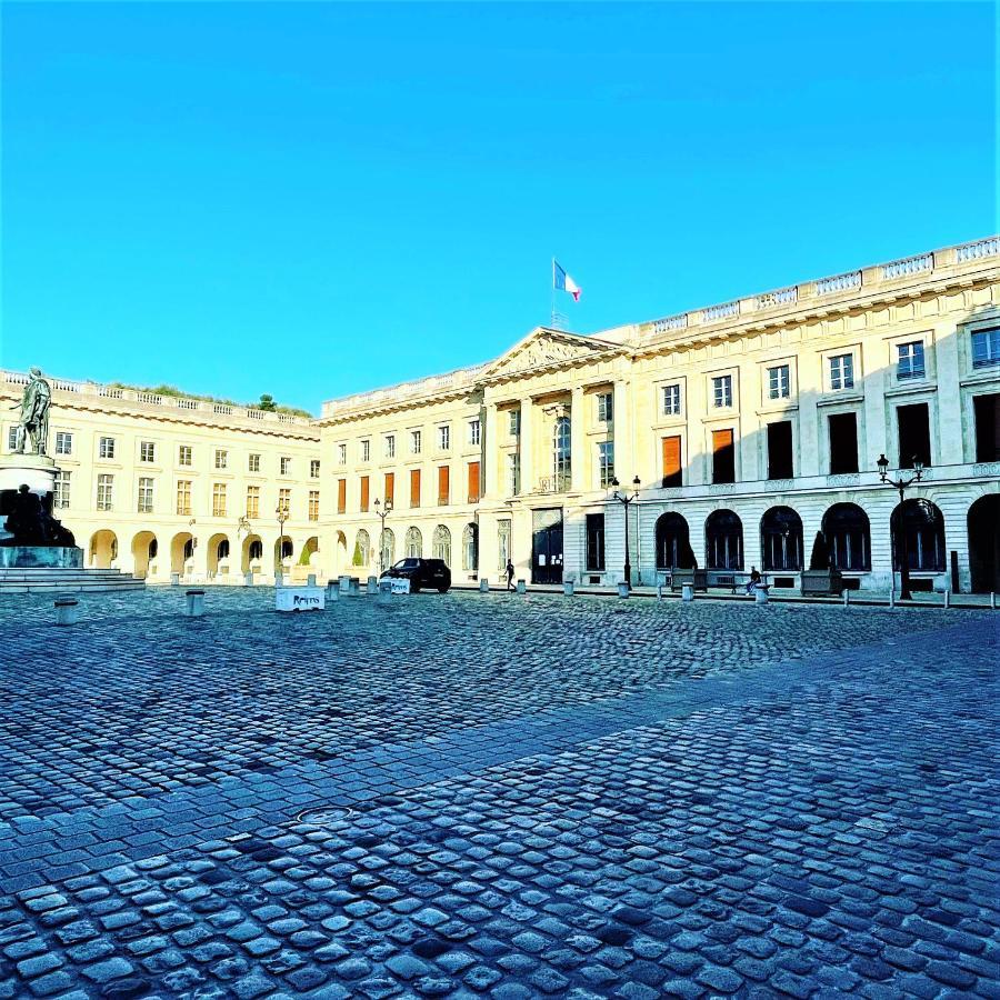 Studio Proche Hyper-Centre Avenue Jean Jaures Reims Apartment Luaran gambar